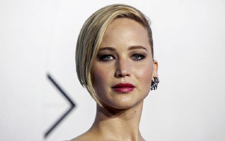 Jennifer Lawrence dằn vặt vì thù lao thấp hơn bạn diễn nam