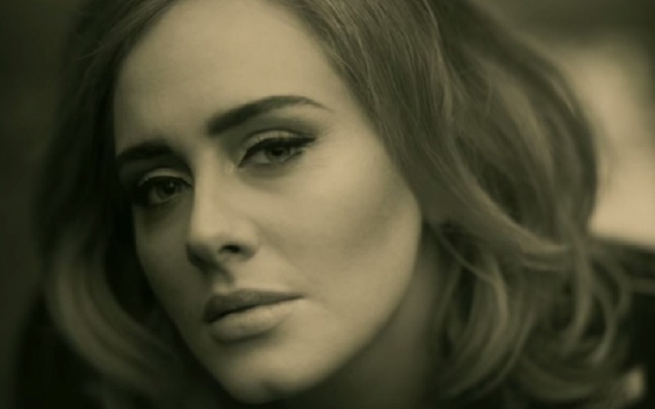 ‘Hello’ của Adele bị tố đạo ca khúc của huyền thoại Tom Waits