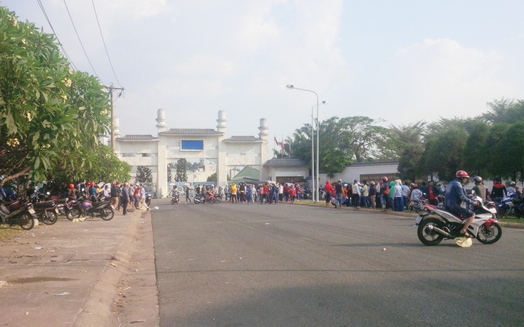 4.000 công nhân Tainan đình công: Công ty tăng lương, công nhân đi làm trở lại