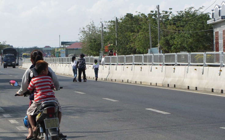 Đề nghị điều chỉnh dải phân cách trên quốc lộ 1