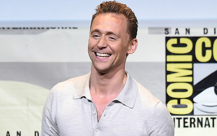 Tom Hiddleston được tôn vinh vì... cảnh nóng