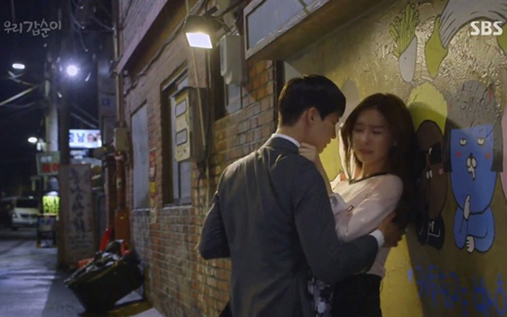 Phim Hàn Quốc bị 'tuýt còi' vì cảnh 'tình cảm bạo lực'