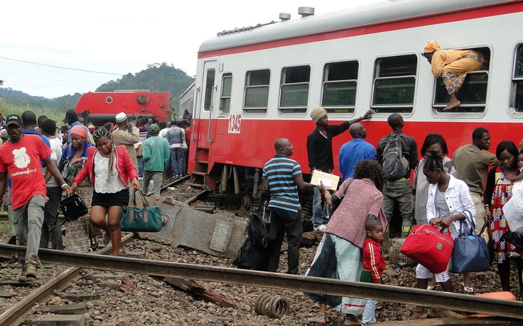 Lật xe lửa thảm khốc tại Cameroon, 70 người chết