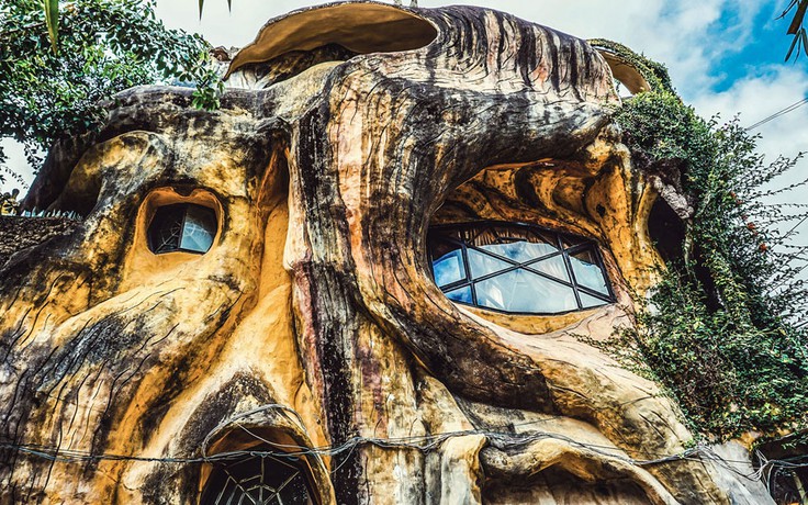 'Crazy House' – một trong 10 ngôi nhà kỳ dị nhất thế giới