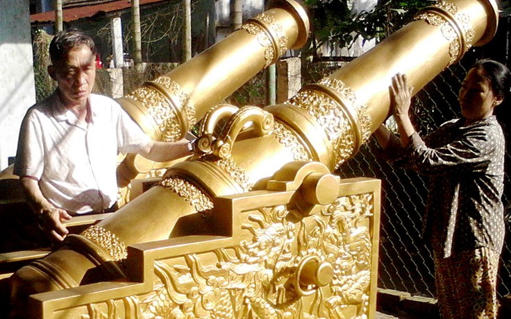 Đúc súng thần công theo mẫu thời nhà Nguyễn