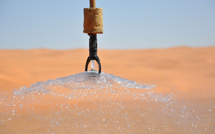 Công nghệ rút nước từ không khí ở sa mạc