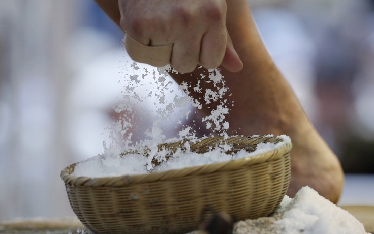 Trung Quốc phát hiện hàng ngàn tấn muối bẩn