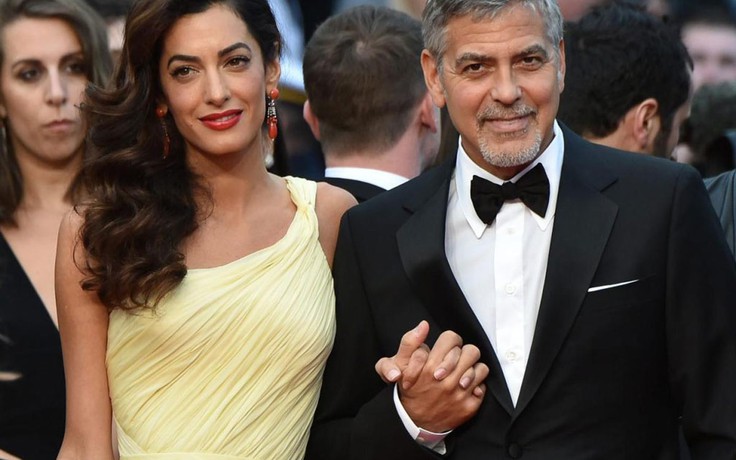 Vợ chồng Geogre Clooney chào đón cặp song sinh đầu lòng
