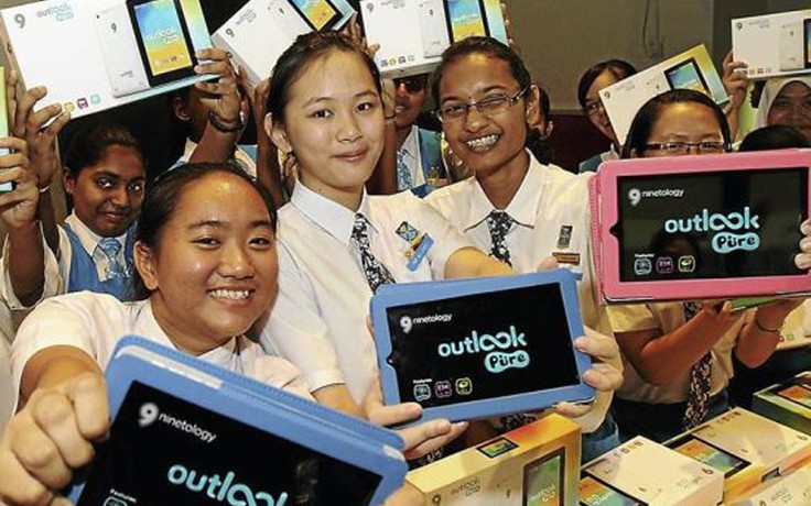Malaysia cho dùng máy tính bảng trong lớp