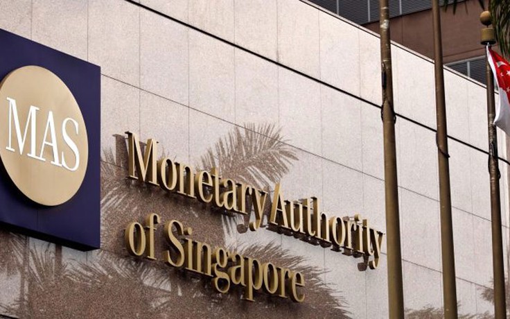 Singapore thắt chặt chính sách tiền tệ lần đầu tiên trong 6 năm