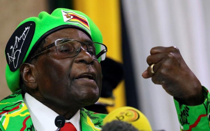 Cựu Tổng thống Mugabe bị trộm vào nhà lấy tiền