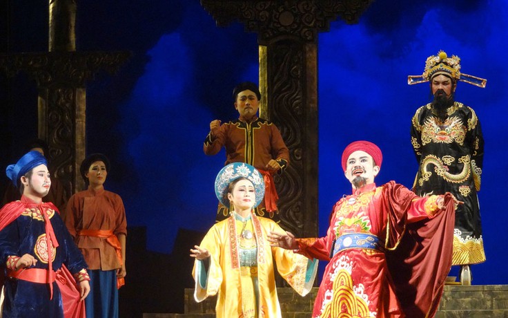 'Hồn Việt' của Nhà hát tuồng Nguyễn Hiển Dĩnh phục vụ du khách