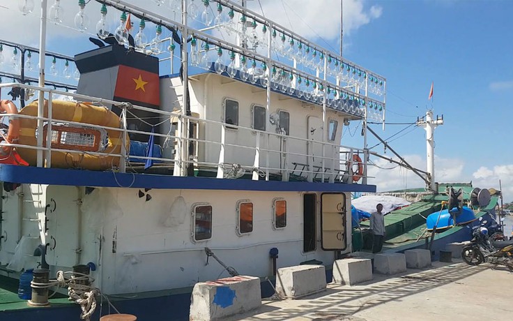 Ngư dân đối mặt bị kiện vì nợ tiền đóng tàu