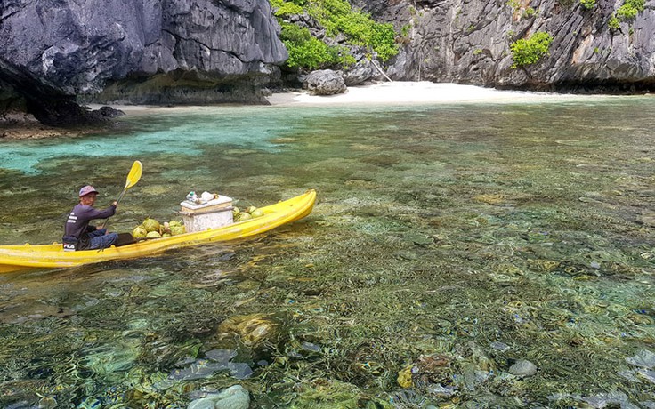 Kỳ diệu vùng biển trong suốt tới đáy ở Philippines