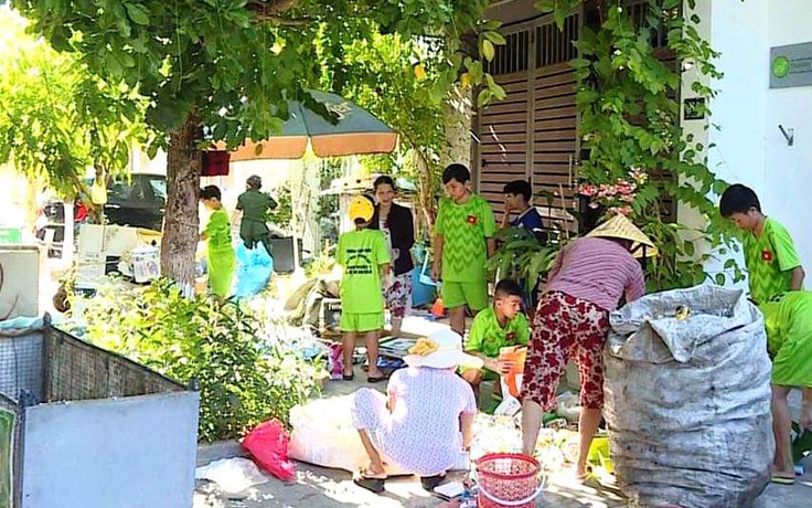 'Biệt đội' chống rác thải ở Đà Nẵng