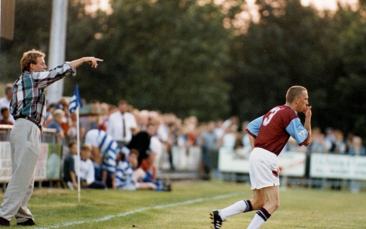 Ly kỳ bóng đá thế giới: Cổ tích của một CĐV West Ham