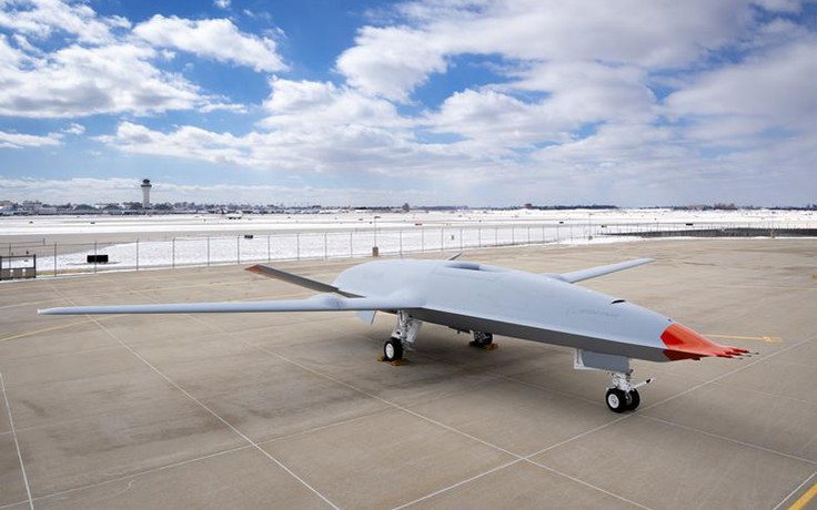 Lầu Năm Góc mua thêm 3 UAV tiếp nhiên liệu