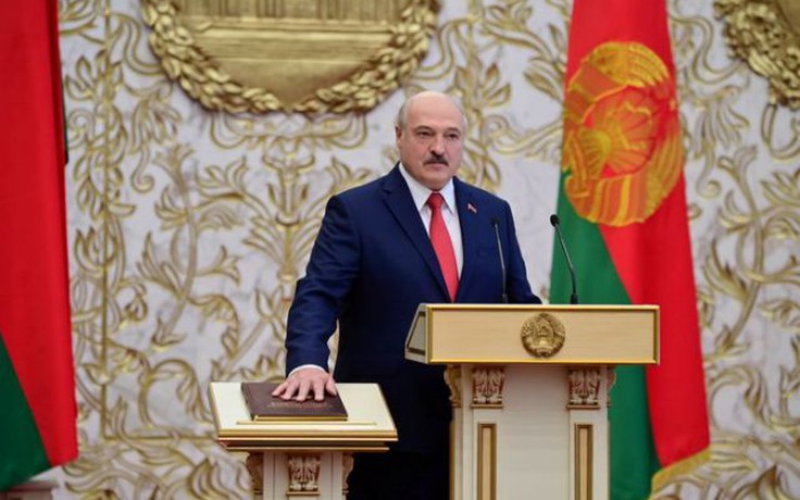 Anh, Canada cấm vận tổng thống Belarus