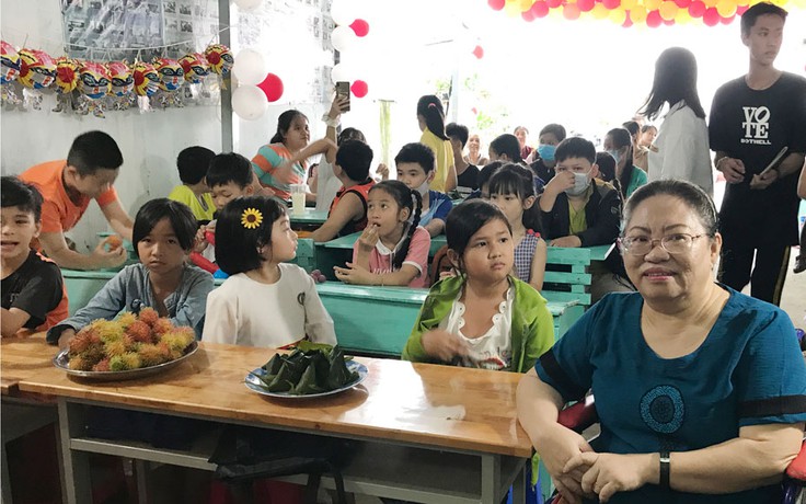 Chuyện tử tế: Lớp học Anh văn miễn phí của cô giáo khuyết tật