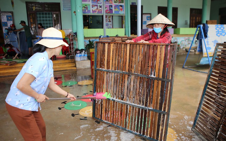 Có đủ thời gian để dạy, học bù do bão lũ?