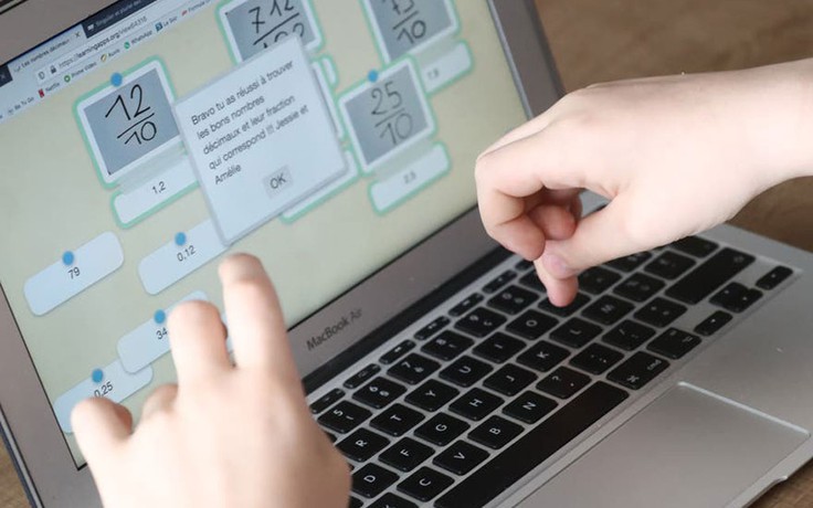 Phần mềm gián điệp trên laptop cung cấp cho trường học