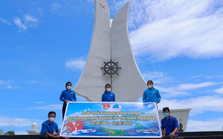 'Hải trình tri ân' xúc động của người trẻ về đường Hồ Chí Minh trên biển