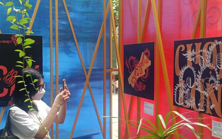 Sài Gòn xôn xao qua triển lãm thực tế ảo