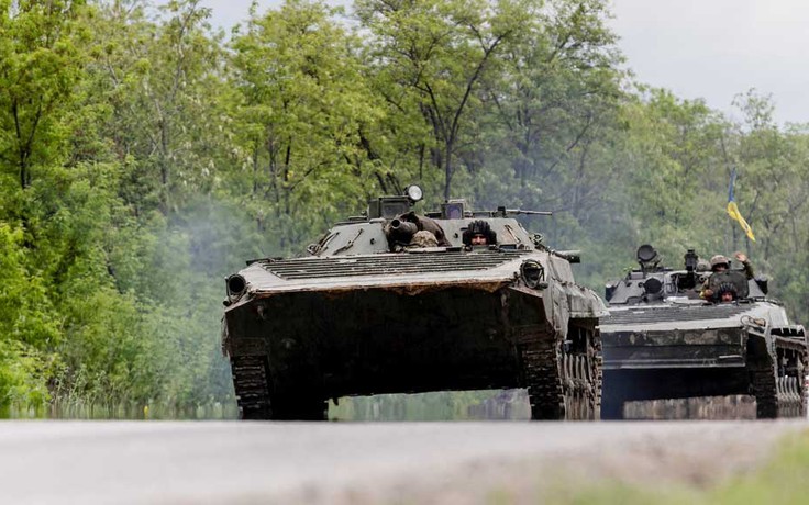 Nga tiến vào Severodonetsk, Ukraine phản công