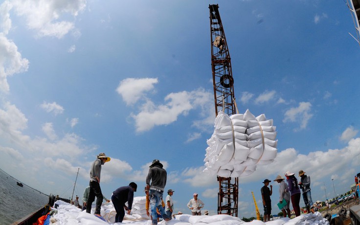 Điểm sáng Việt Nam trong bất ổn toàn cầu