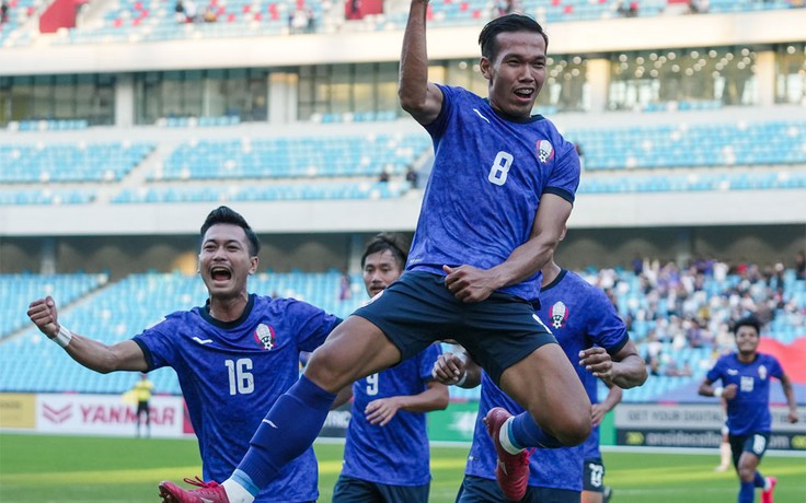 AFF Cup 2022: Campuchia gây bất ngờ, Thái Lan thắng dễ