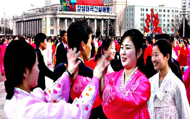 Người dân Triều Tiên đồng loạt điều chỉnh đồng hồ