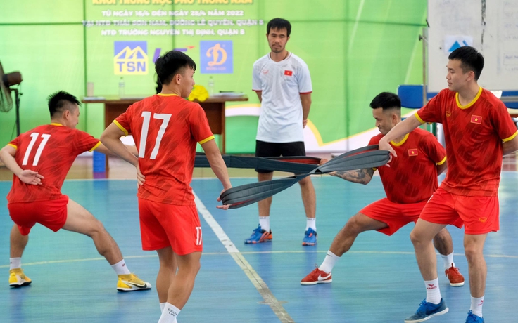 Đội tuyển nam và nữ futsal Việt Nam ráo riết chuẩn bị cho SEA Games 31