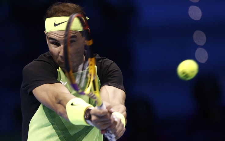 'Vua đất nện' Nadal thất bại trong trận ra quân tại ATP Finals