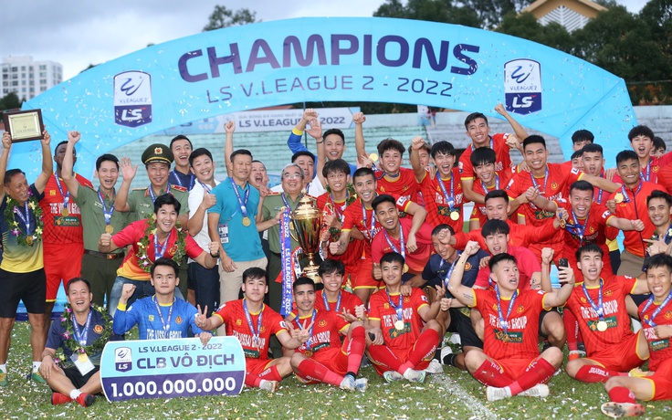 Vừa lên hạng V-League, đội bóng Công an Nhân dân được chuyển giao