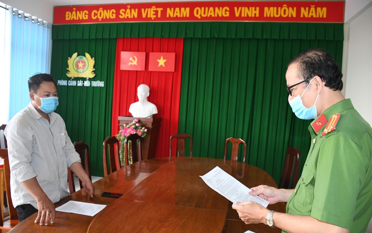 Trà Vinh: Hút trộm cát trên sông Hậu, bị phạt hơn 70 triệu đồng