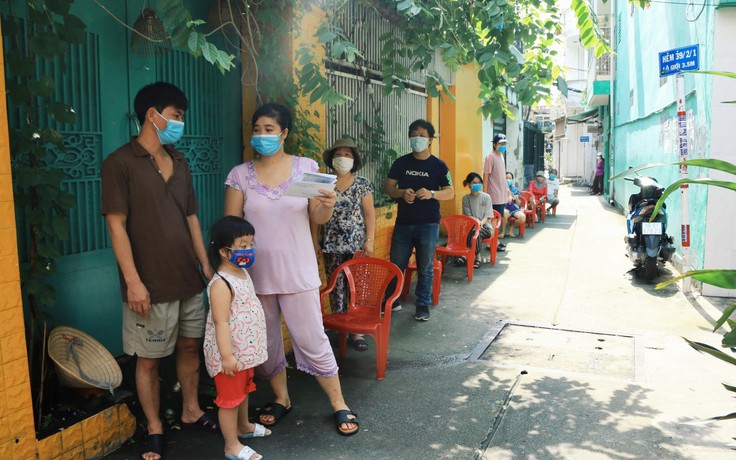 TP.HCM: Chủ tịch phường lý giải danh sách hỗ trợ có hàng trăm người sinh năm 1901