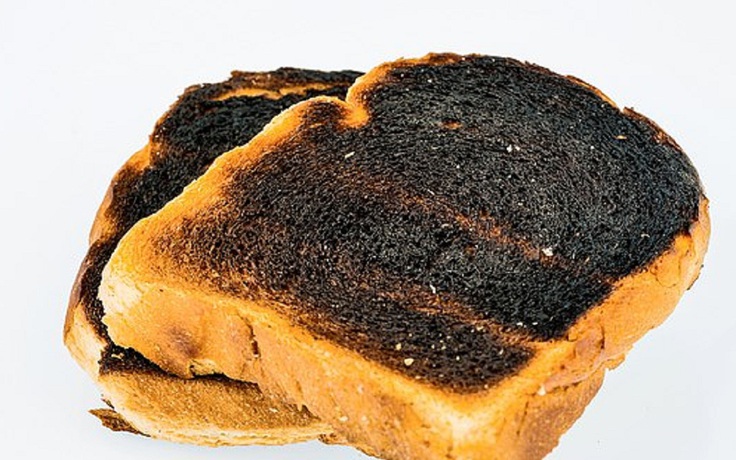 Điều gì xảy ra khi bạn ăn thực phẩm bị cháy khét?