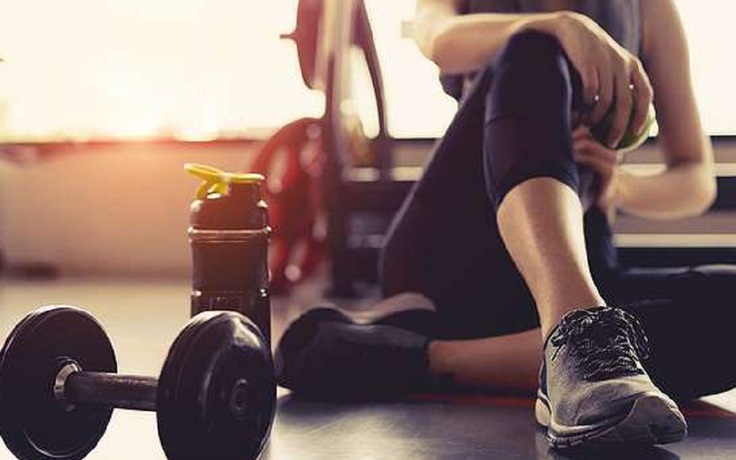 Phòng dịch COVID-19: Tập thể dục thế nào khi không thể đến phòng gym?