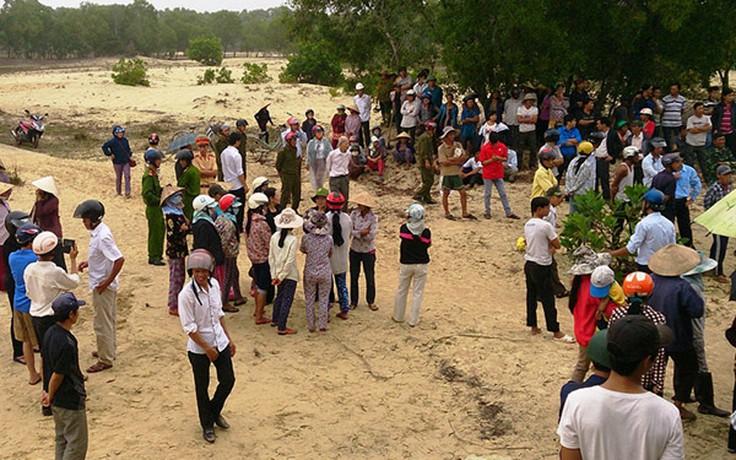 Trong vòng xoáy titan: 'Vàng đen', máu đỏ