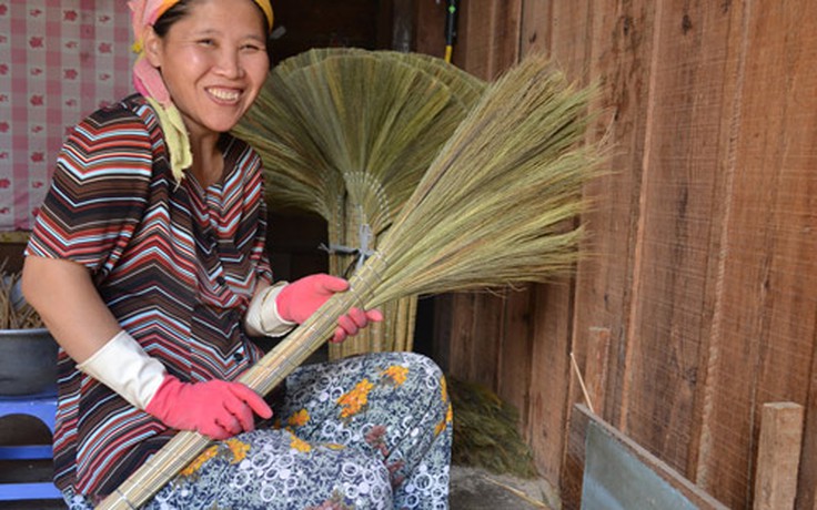 Nhà nông phục vụ tết - Kỳ 25: Làng chổi chạy đua với tết