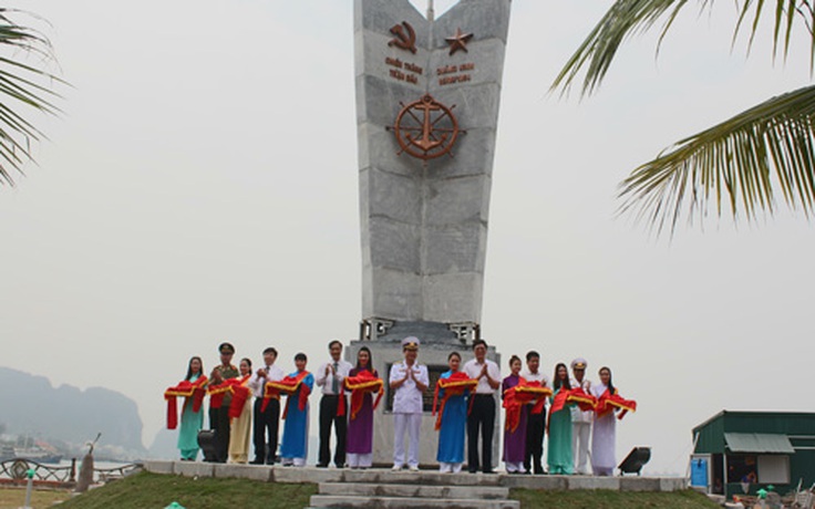 Khánh thành bia di tích Chiến thắng trận đầu