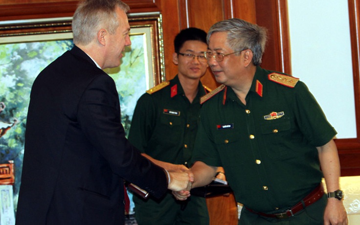 Đối thoại quốc phòng Việt - Mỹ sẽ bàn hợp tác sản xuất khí tài