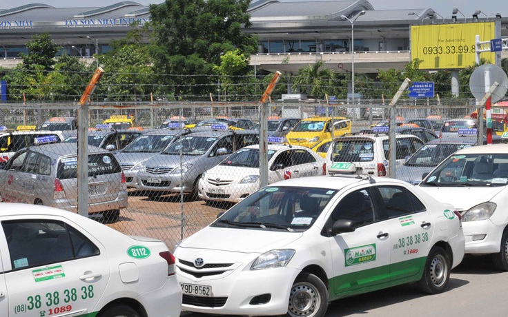 Giao thông sân bay Tân Sơn Nhất đang quá tải