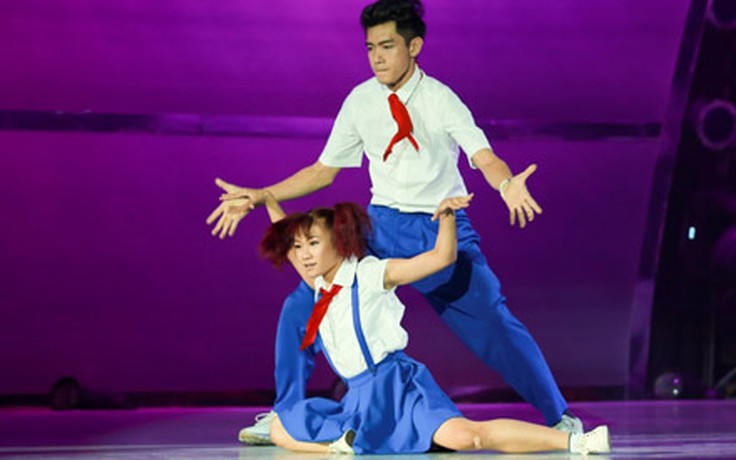 Quang Đăng vượt chấn thương toả sáng cùng thí sinh 'Thử thách cùng bước nhảy'