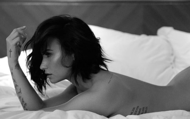 Demi Lovato khỏa thân trên bìa đĩa đơn mới