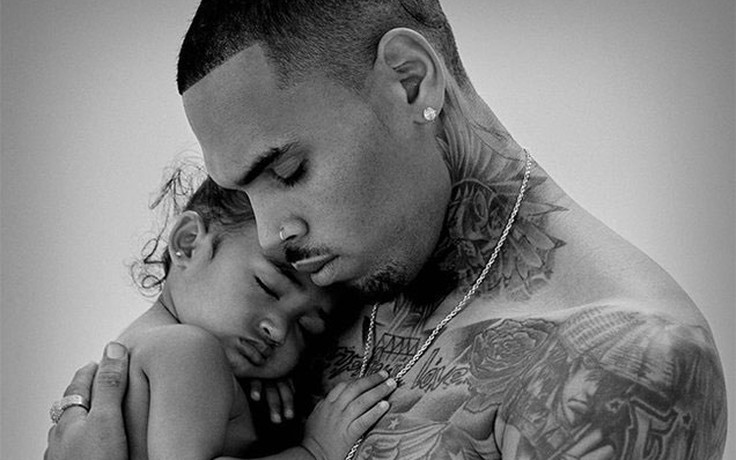 Chris Brown bị cấm nuôi con vì tiền án bạo lực
