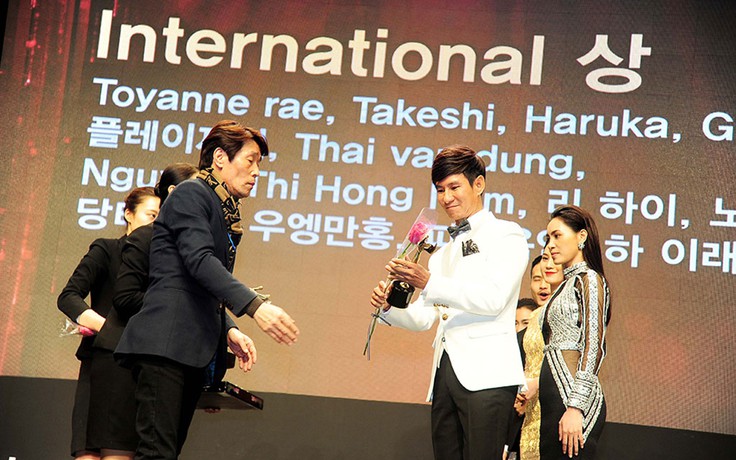 Lý Hải đoạt giải thưởng đạo diễn xuất sắc châu Á