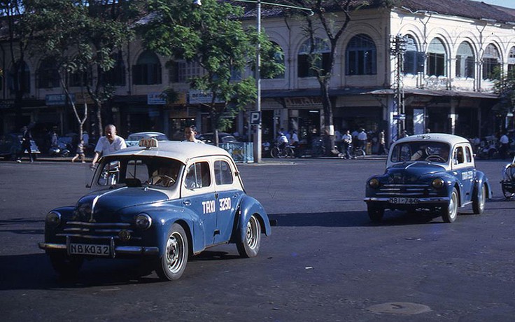 Sài Gòn taxi màu xanh dương