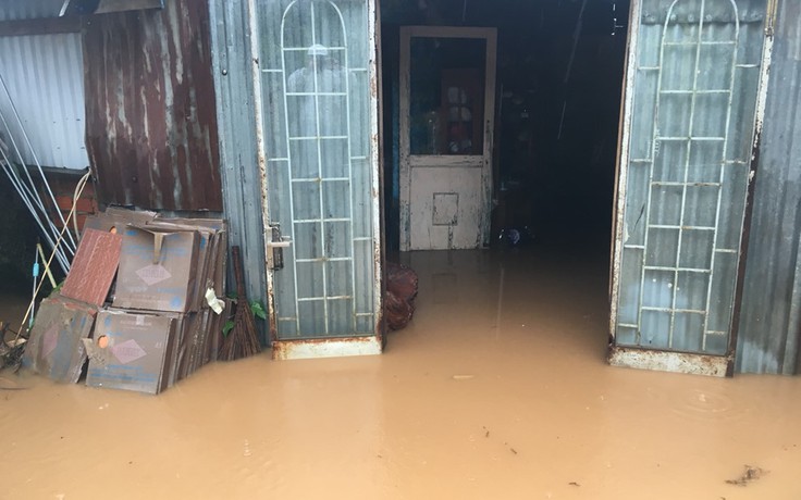 Bình Dương hỗ trợ đồng bào các tỉnh bị lũ lụt