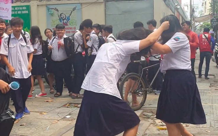 Học sinh sợ đến trường vì bị bắt nạt